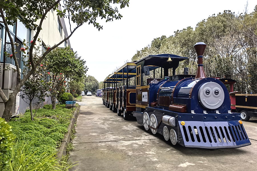 รถไฟชุดคลาสสิก 9 ที่นั่งสำหรับจอดเรือสำราญ